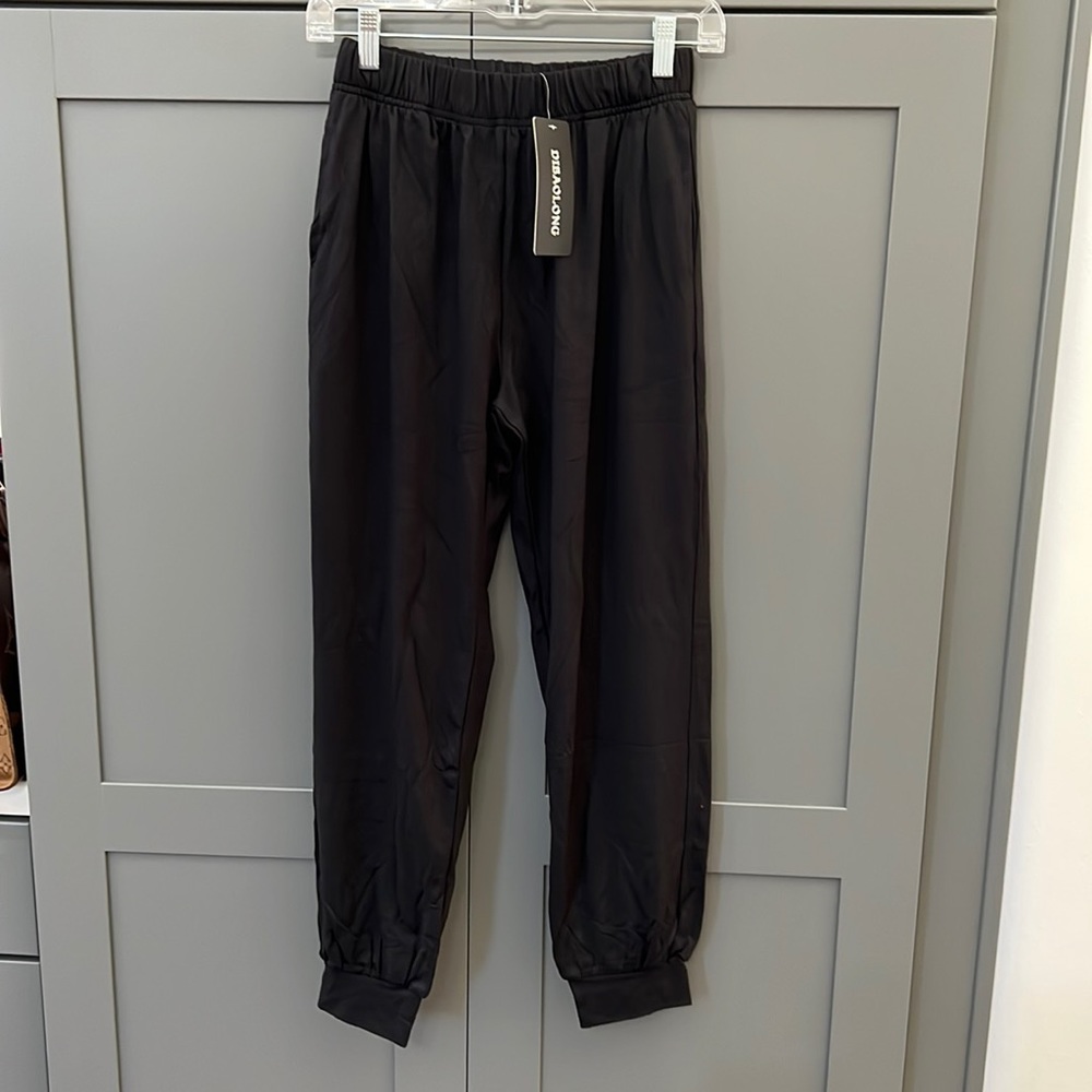 NWT{Dibaolong}Sz S Super Soft Lightweight Black Joggers